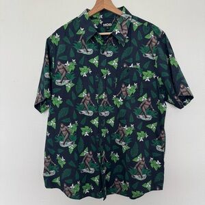 Middle Of Beyond Shirt Mens XL Big Foot AOP Outdoor Short Sleeve Button Up MOB